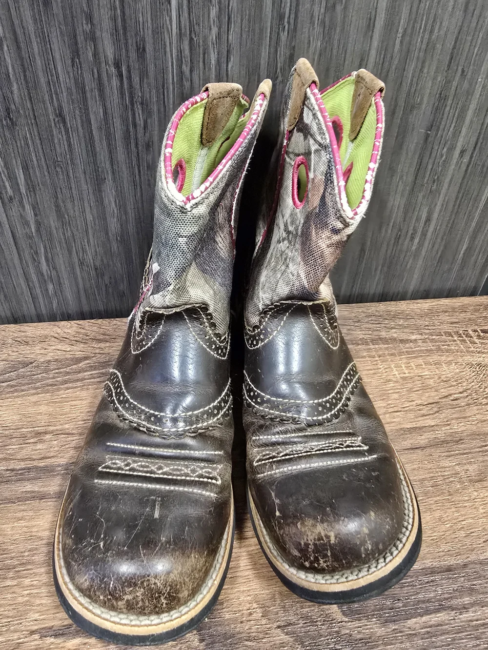 Ariat Girls Fatbaby Camo Western Boots Pink Trim Leather Size US 4.5 Youth